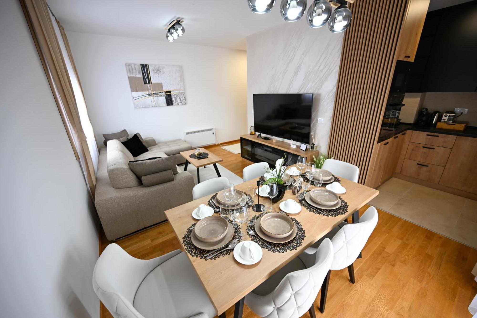 Apartment Retreat Wellness & *